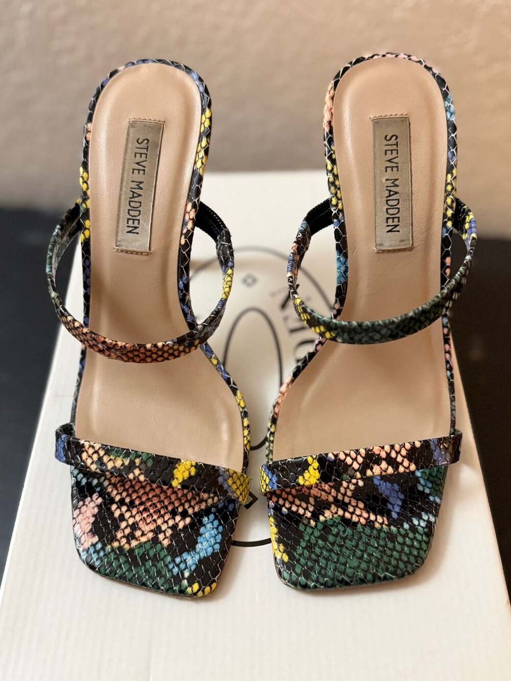 Steve Madden Michelle Heeled Sandal Size 7 Multi Snake Print Square Toe